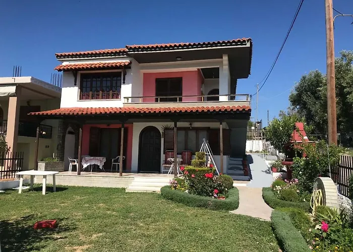 Great First Floor With View Apartman *