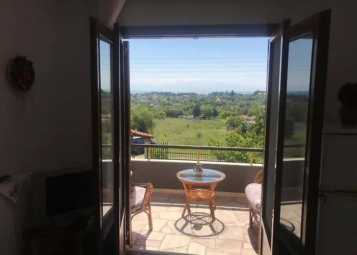 Great First Floor With View Apartman *