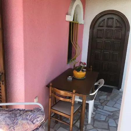 Great First Floor With View شقة