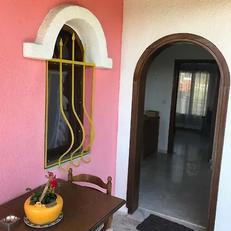 Great First Floor With View *